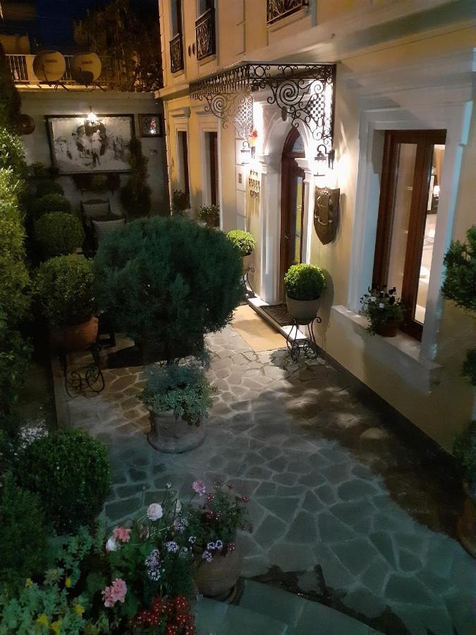 Hotel Guri Elbasani Exterior foto